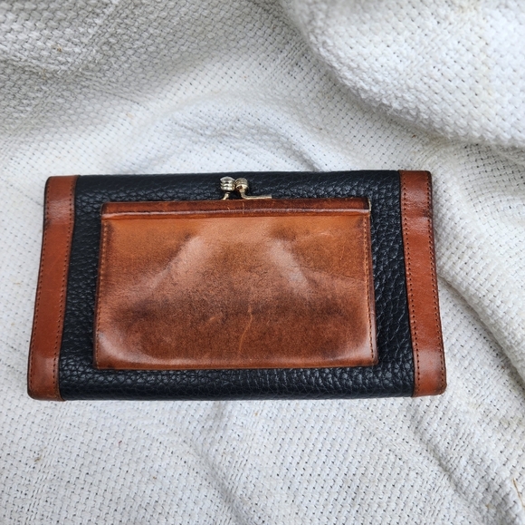 Vintage Dooney &‎ Bourke checkbook wallet - Picture 4 of 14